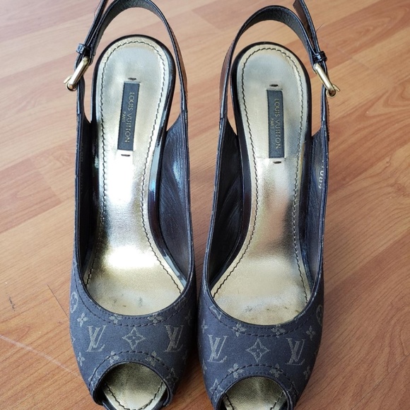 Louis Vuitton Peekaboo Romance Classic Strap Heels - Picture 6 of 7